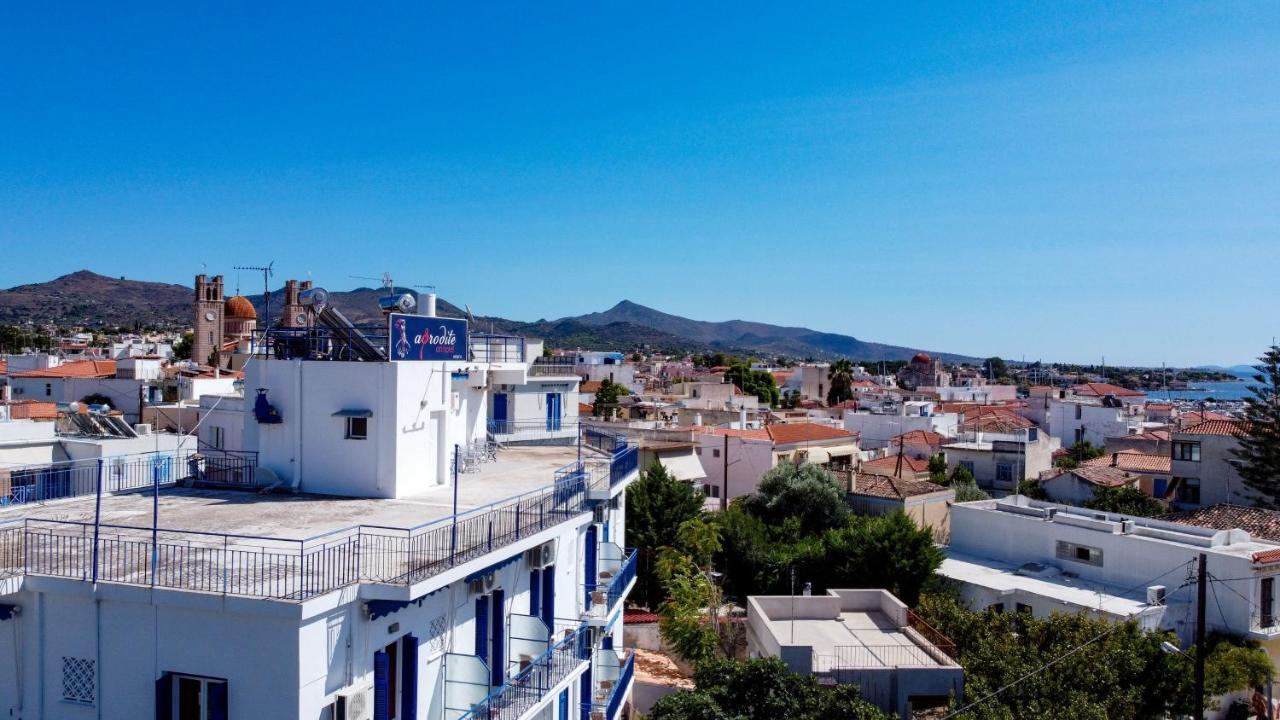 Aphrodite Art Hotel Aegina エクステリア 写真