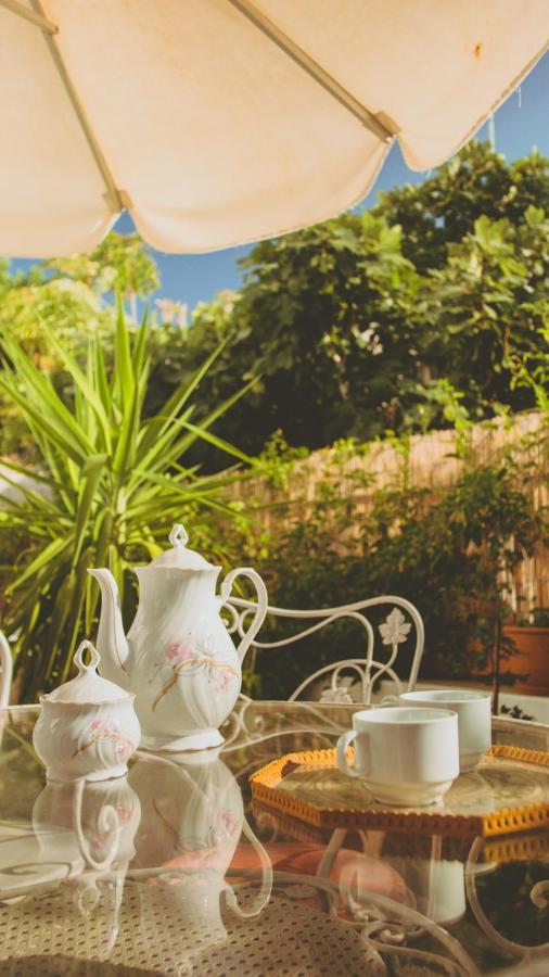 Aphrodite Art Hotel Aegina エクステリア 写真