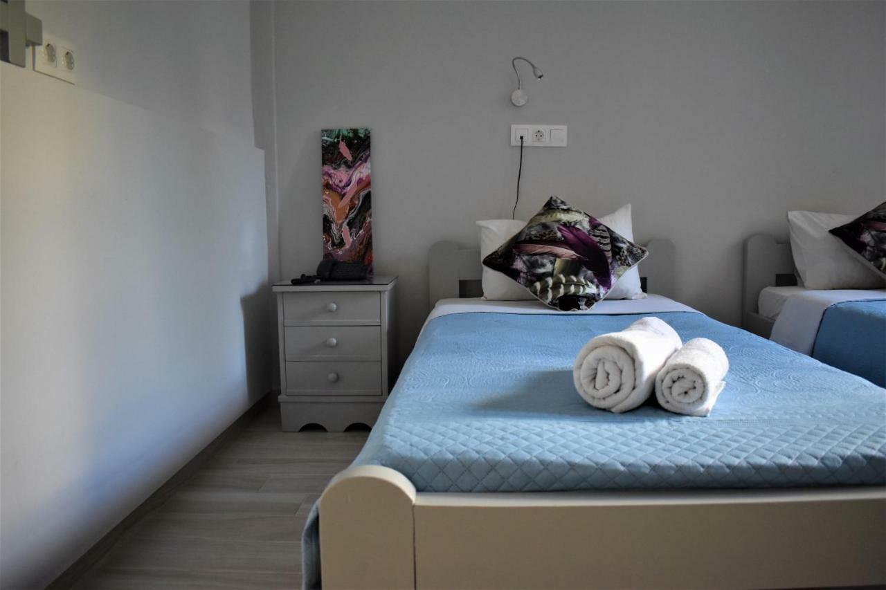 Aphrodite Art Hotel Aegina エクステリア 写真