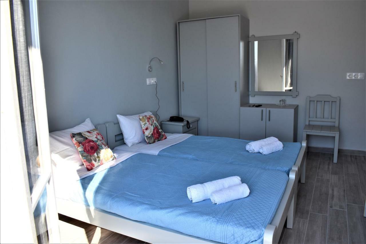Aphrodite Art Hotel Aegina エクステリア 写真
